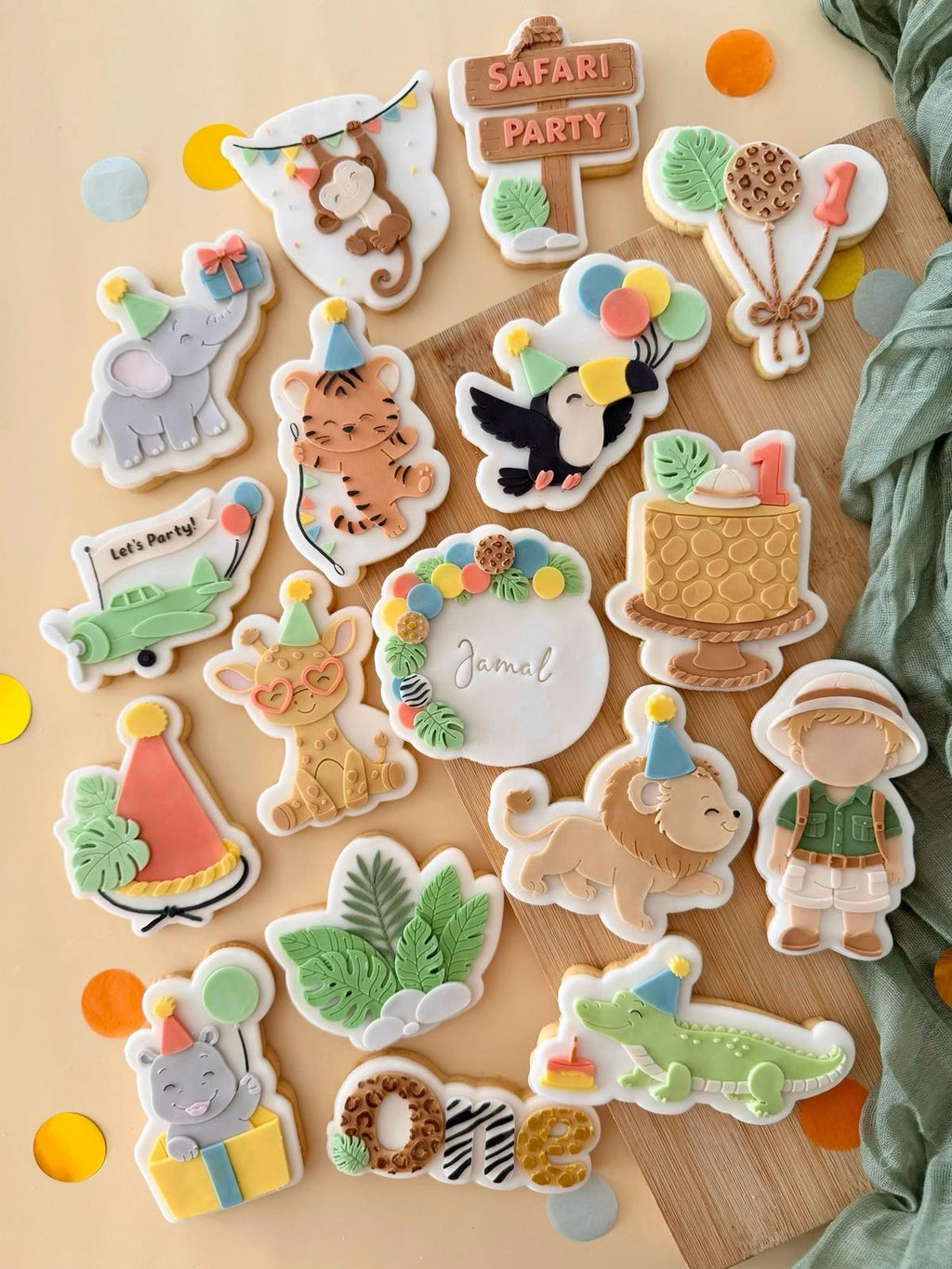 #1653 - Safari Cake