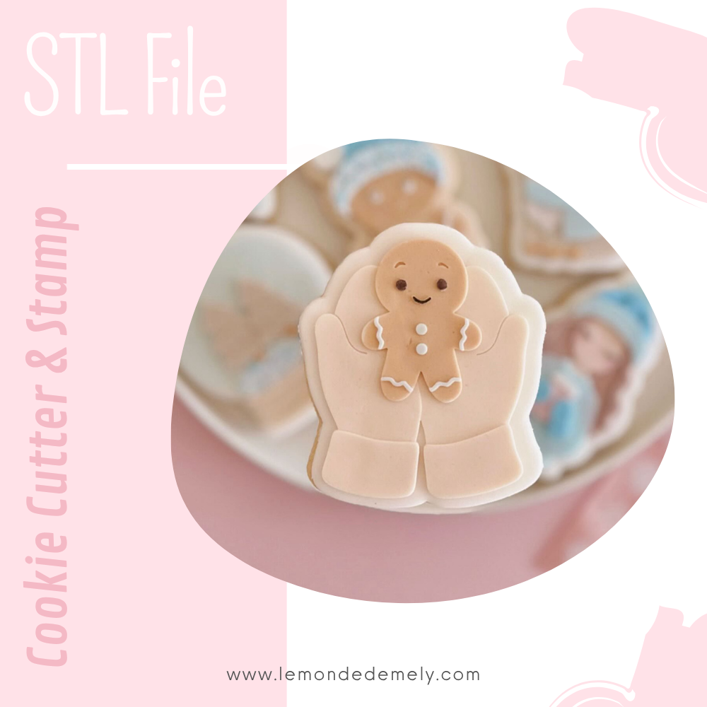 #894 - Hands holding Gingerbread